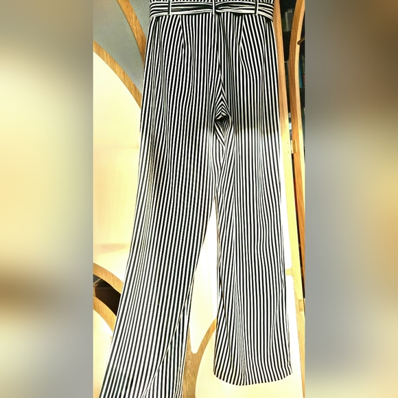 Dynamite High Waisted Wide-Leg Black & White Striped Pants Size Large - Picture 4 of 12